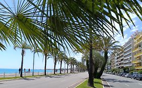 Promenade Residence Hoteliere